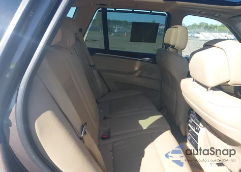 2013 BMW X5 xDrive35I/xDrive35I Premium/xDrive35I Sport Activity z USA, uszkodzony, nr VIN 5UXZV4C58D0B24807